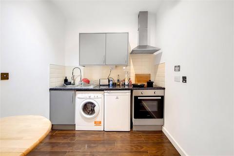 1 bedroom apartment to rent, North End Road, London SW6