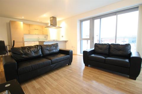 2 bedroom flat to rent, Kira Building, Bow Road, Bow E3