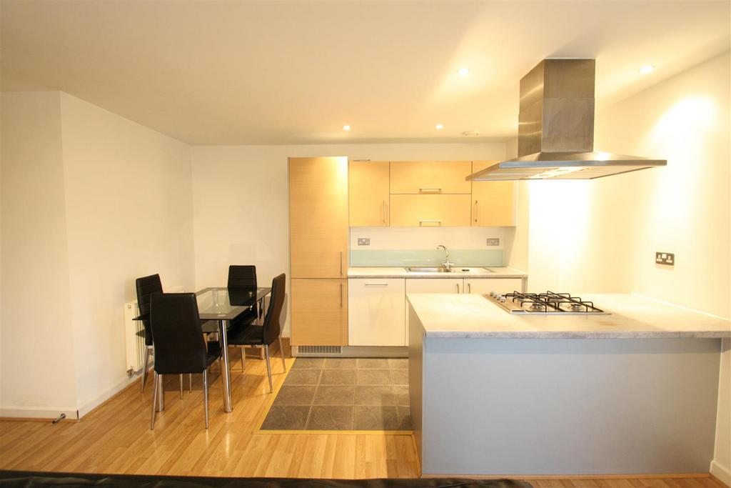 Kitchen/dining area