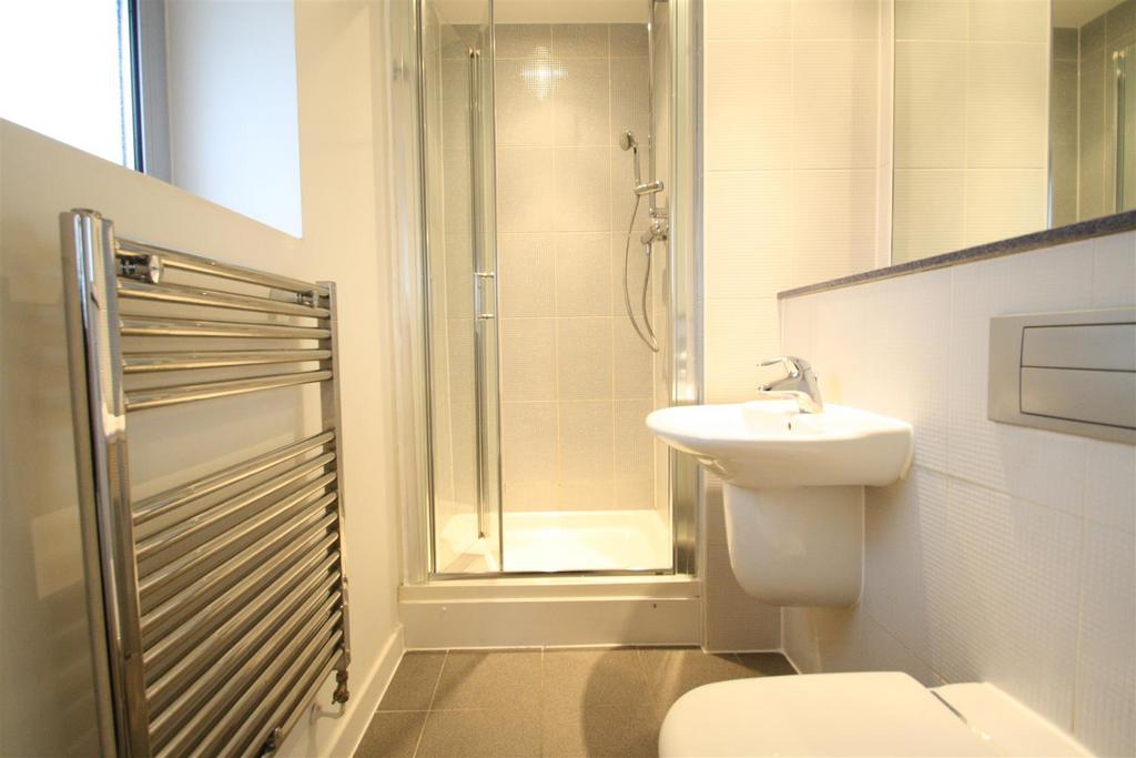 En suite shower room