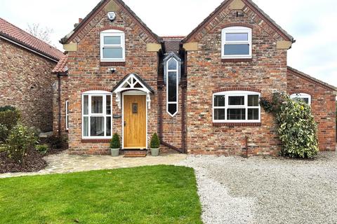 4 bedroom detached house to rent, Main Street, Newton On Derwent, York