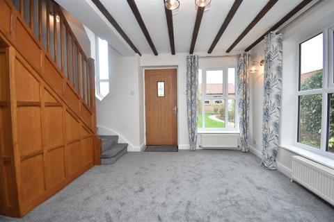 4 bedroom detached house to rent, Main Street, Newton On Derwent, York