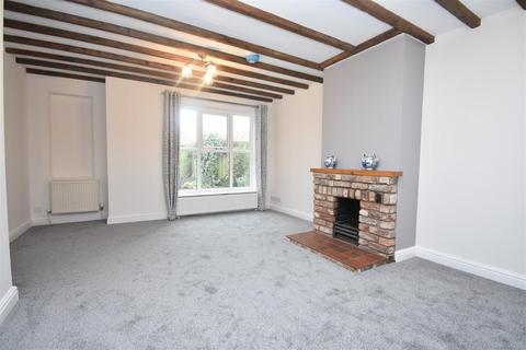 4 bedroom detached house to rent, Main Street, Newton On Derwent, York