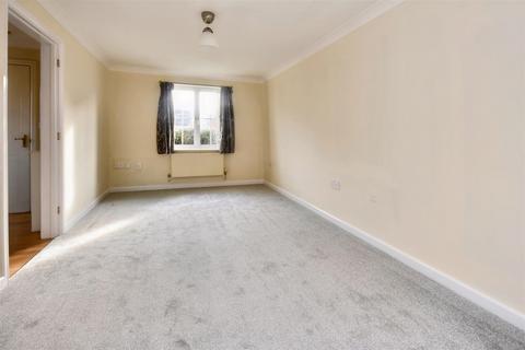 3 bedroom semi-detached house for sale, Bluebell Close, Corby NN18