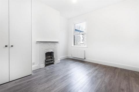 3 bedroom maisonette for sale, Avondale Road, Mortlake, London, SW14