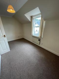 2 bedroom semi-detached house to rent, New Walk, Totnes TQ9