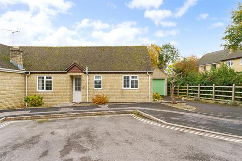 2 bedroom bungalow for sale, Mills Close, Broadway, Worcestershire, WR12