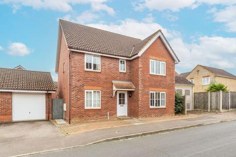 5 bedroom detached house for sale, Desborough Way, Norwich