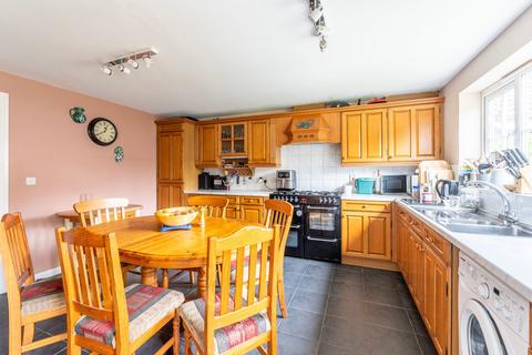 5 bedroom detached house for sale, Desborough Way, Norwich