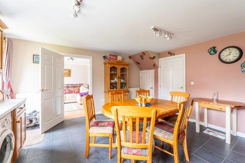 5 bedroom detached house for sale, Desborough Way, Norwich