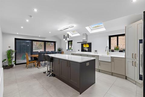 5 bedroom detached house for sale, The Gills, Otley LS21