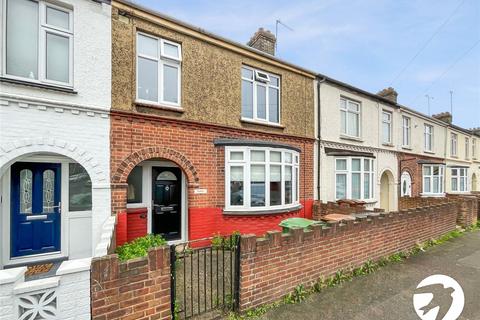 3 bedroom terraced house to rent, Maple Avenue, Gillingham, Kent, ME7