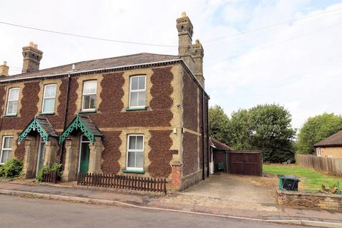 2 bedroom semi-detached house to rent, Bennett Street, Downham Market PE38