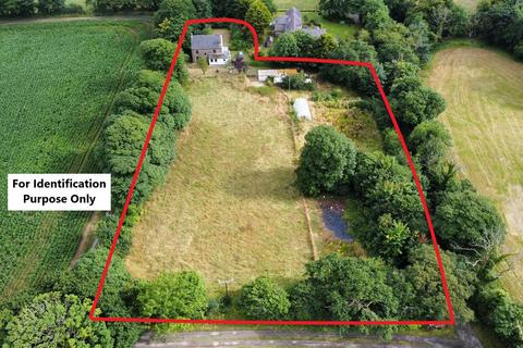 3 bedroom property with land for sale, Wiston