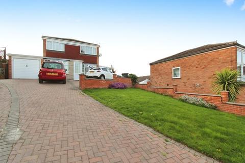 3 bedroom detached house to rent, Devon Close, Sandiacre, NG10