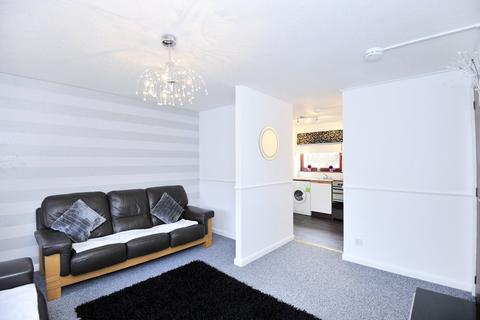 2 bedroom flat to rent, Hutcheon Low Place, Aberdeen, AB21