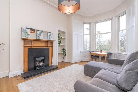 2 bedroom flat to rent, Bowhill Terrace, Edinburgh, EH3