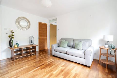 1 bedroom flat to rent, Heriothill Terrace, Edinburgh, Midlothian, EH7