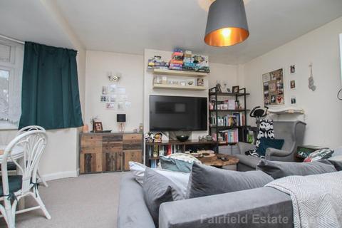 2 bedroom maisonette for sale, Bushey Mill Lane, North Watford