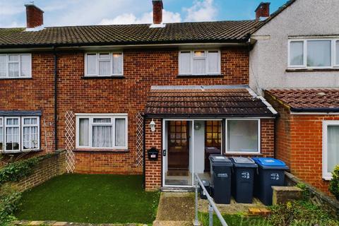 4 Dunley Drive, New Addington, Croydon, CR0 0RY