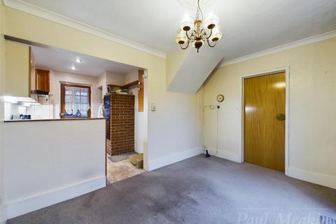 4 Dunley Drive, New Addington, Croydon, CR0 0RY