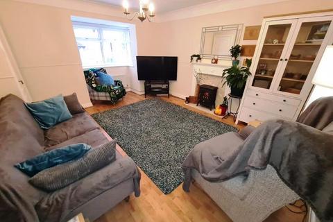 3 bedroom semi-detached house for sale, Chelwood Drive, Droylsden