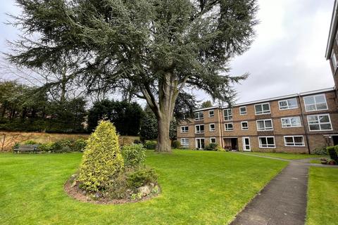 2 bedroom flat to rent, Four Oaks Road, Sutton Coldfield B74