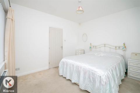 2 bedroom detached bungalow for sale, Delamere Road, Birmingham B28