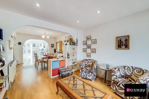 4 bedroom house for sale, Holders Hill Road, London