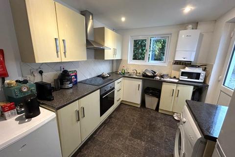 4 bedroom house to rent, Albany Place, Falmouth