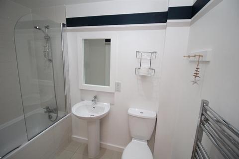 1 bedroom apartment to rent, High Street, Poole