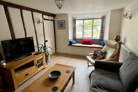 2 bedroom cottage to rent, High Street, East Budleigh