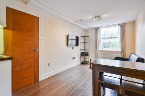 3 bedroom flat for sale, Carburton Street, Fitzrovia, London, W1W