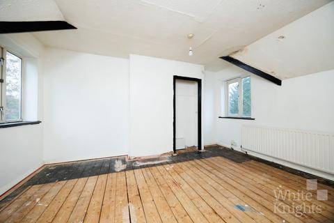 18 Sycamore Road, Reading, RG2 7LY