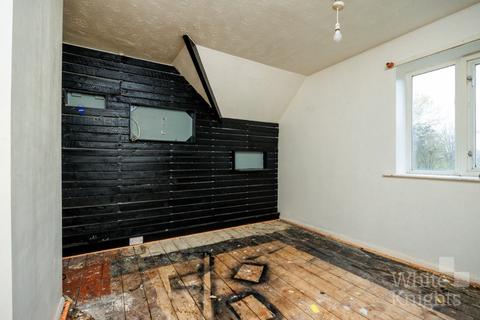18 Sycamore Road, Reading, RG2 7LY