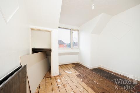 18 Sycamore Road, Reading, RG2 7LY