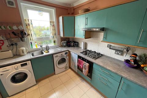 3 bedroom end of terrace house to rent, Back Dykes Terrace, Falkland