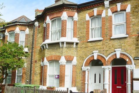 2 bedroom flat to rent, Hansler Road East Dulwich SE22