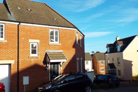 4 bedroom house to rent, Pickle Close, Falmouth