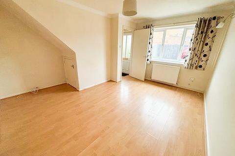 14 Hatcher Close, Burnham-on-sea, TA8 1JR