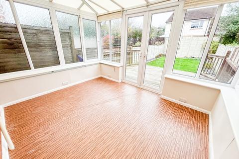 14 Hatcher Close, Burnham-on-sea, TA8 1JR