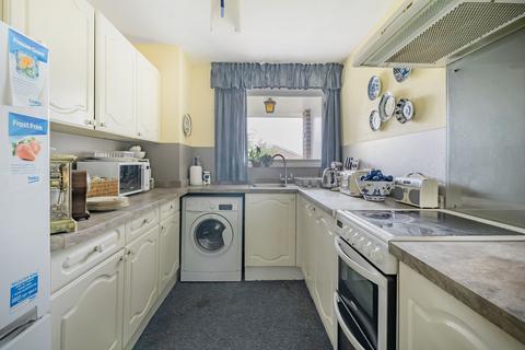 16 Field End, Kings Worthy, Winchester, SO23 7PZ