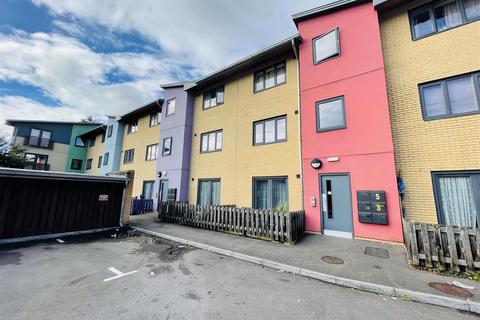 1 bedroom ground floor flat to rent, BPC01951,Centrum, Goodhind Street, BS5