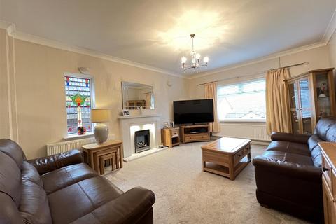 4 bedroom detached house for sale, Heol-Y-Gelli, Aberdare CF44