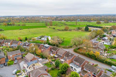 5 bedroom detached house for sale, New Lane, Croft, WA3