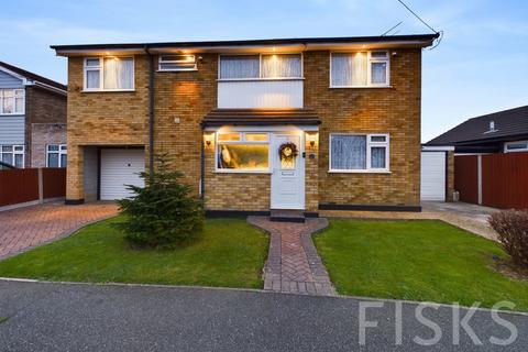 4 bedroom detached house for sale, Zider Pass, Canvey Island, SS8