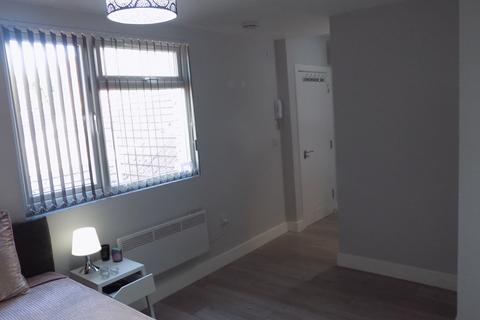 1 bedroom end of terrace house to rent, Ashburnham Road, Luton, Bedfordshire