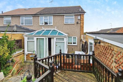 3 bedroom semi-detached house for sale, Giffins Close, Braintree CM7