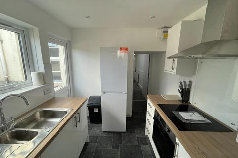 4 bedroom house to rent, Merrill Place, Falmouth