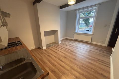 2 bedroom terraced house to rent, East Street, Huddersfield